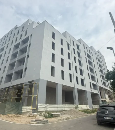 Tirane, shitet apartament Kati 5, 60 m² 88.000 € (burgu i grave)