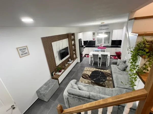 Tirane, jepet me qera shtepi 2+1 Kati 2, 98 m² 450 € (rruga ramazan begu)
