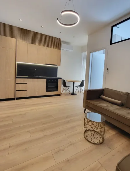 Tirane, shitet apartament 1+1 Kati 6, 65 m² (bulevardi ri)