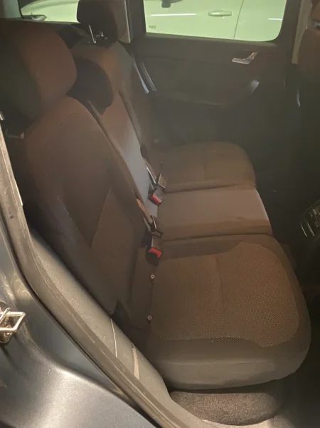 Tirane, shitet makine Skoda Benzin, gri e erret manuale Kondicioner 185.000 km 3.800 €