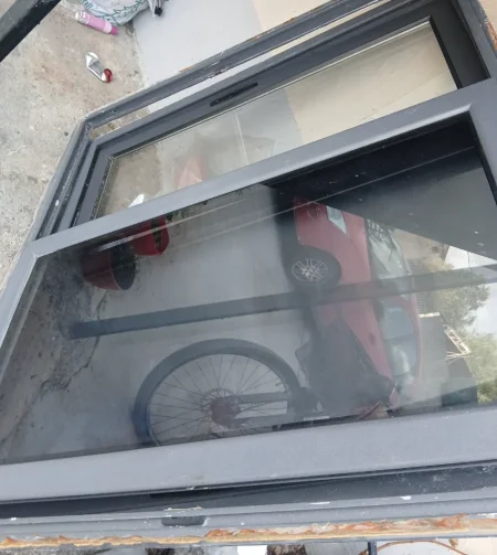 Tirane, ofroj Dritare duralumini