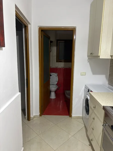 Tirane, jap me qera apartament 1+1+Aneks Kati 1, 65 m² 450 € (Rruga Leandro Zoto)