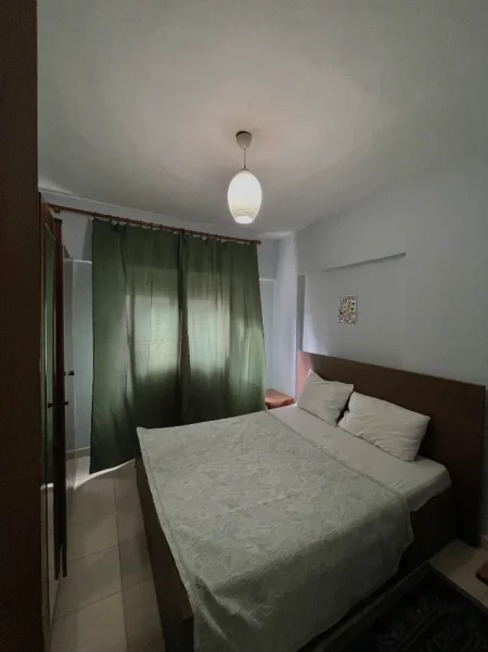 Tirane, jepet me qera apartament 2+1+Ballkon Kati 5, 96 m² 800 € 