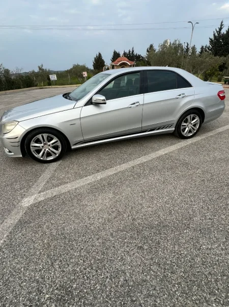 Fier, shes makine E 220cdi automat Nafte, gri metalizato automatik Klima 240.000 km 6.200 €