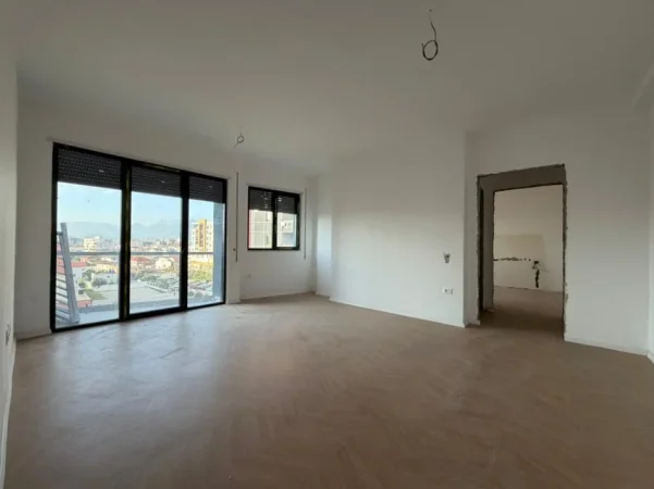 Tirane, shitet apartament 1+1+Ballkon Kati 5, 73 m² 135.000 €