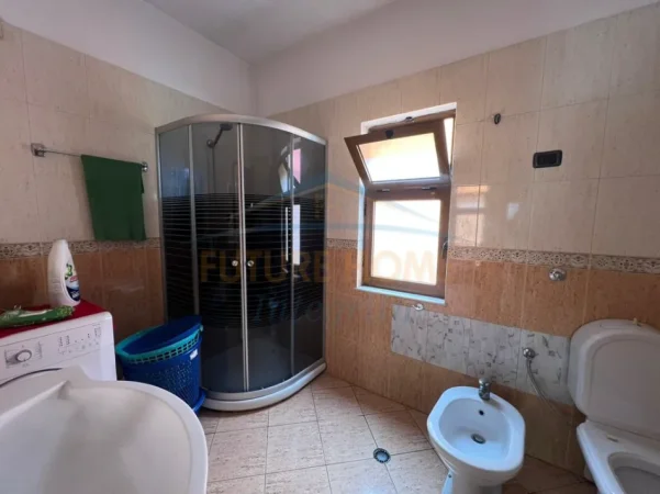 Tirane, shitet Vile 3 Katshe , 362 m² 450.000 € (Siri Kodra)
