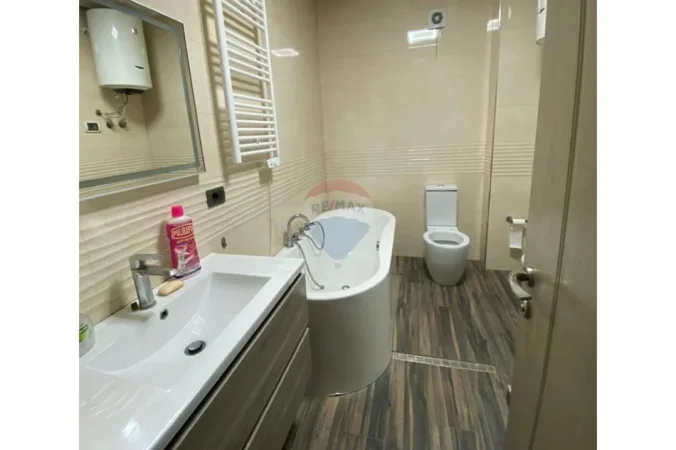 Tirane, shitet apartament , 112 m² 187.000 € 