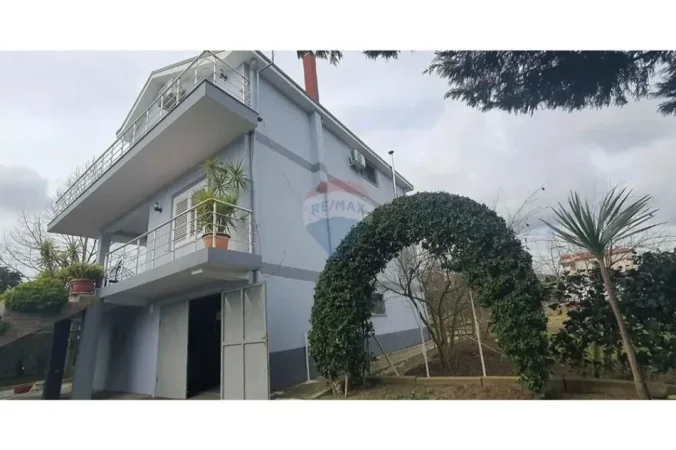 Tirane, shitet Vile , 293 m² 1.000.000 € 