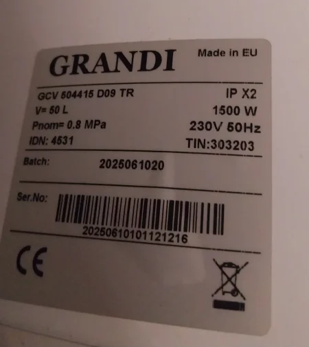 Vlore, shes Bolier OKAZION. SHITEN 30 DUSHE/BOLIER TË MARKËS GRANDI/50 KILE - VLORË, PËR HOTELE OSE AMBIENTE TË NDRYSHME