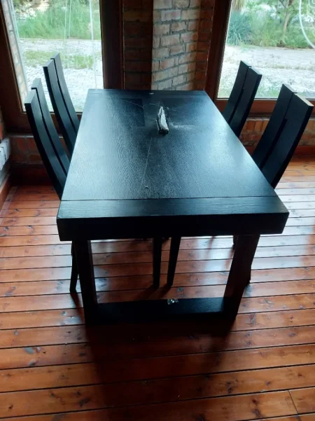 Durres, shes OKAZION. PËR RESTORANTE SHITEN 25 SETE TAVOLINA DRURI NGRËNIE + NGA 4 KARRIKE - ZONA PRANË QERRETIT, KAVAJË - DURRËS. 190 €