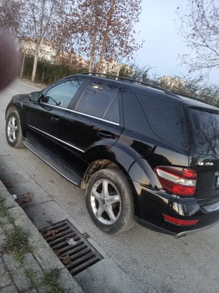 SUV Mercedes Benzin+Gaz, e zeze automatik 5.000 €