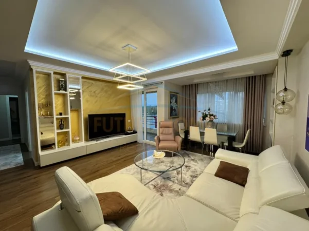 Tirane, shitet apartament 2+1+2, Kati 3, 120 m² 360.000 € (Kompleksi FZ 2, Liqeni i Thatë)