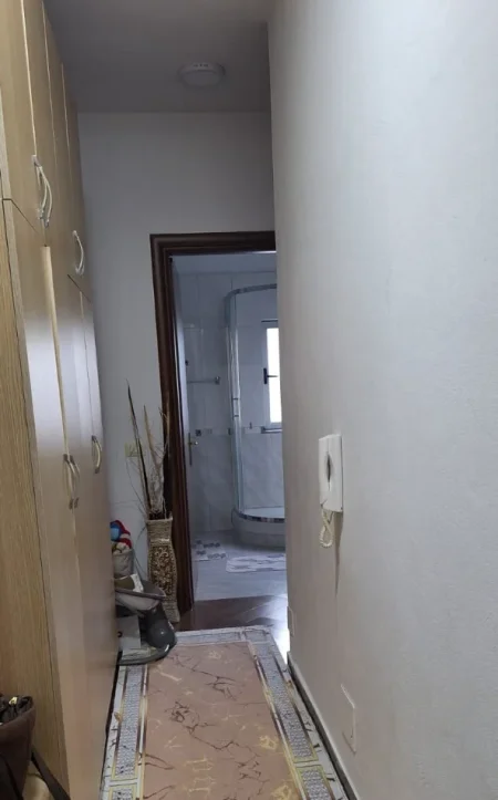 Tirane, shitet apartament 1+1 , 66 m² 105.000 € 