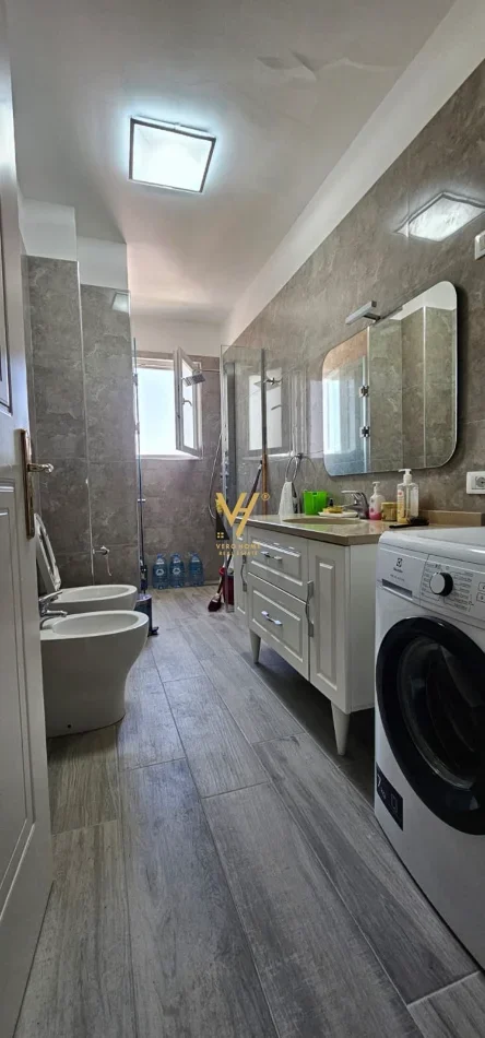 Kavaje, shitet apartament 2+1+Ballkon Kati 7, 115 m² 120.000 € (KAVAJE)