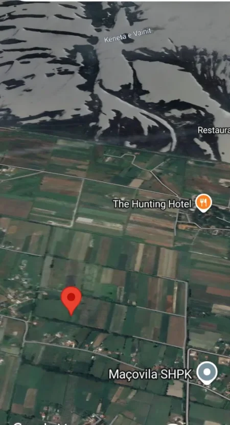 Shitet tokë - Ishull Lezhë