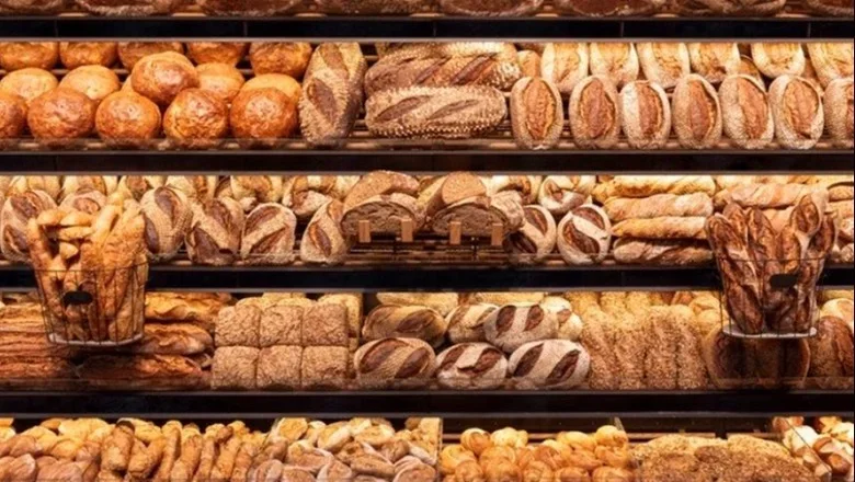 Tirane, shitet , (Rruga e Kavajës)