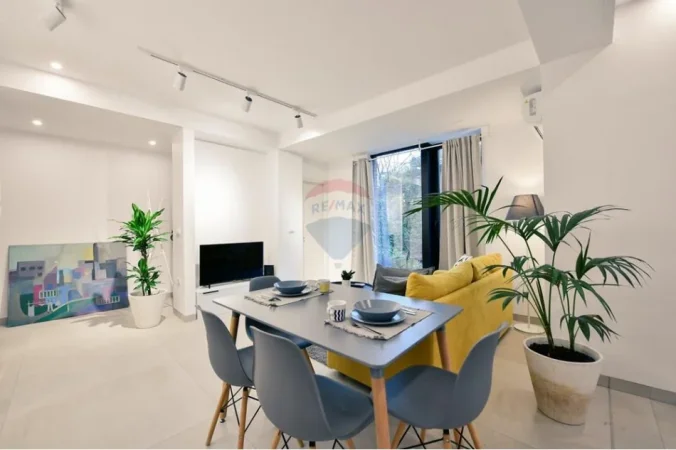 Tirane, jepet me qera 1+1 , 55 m² 650 € (Myslym Shyri)