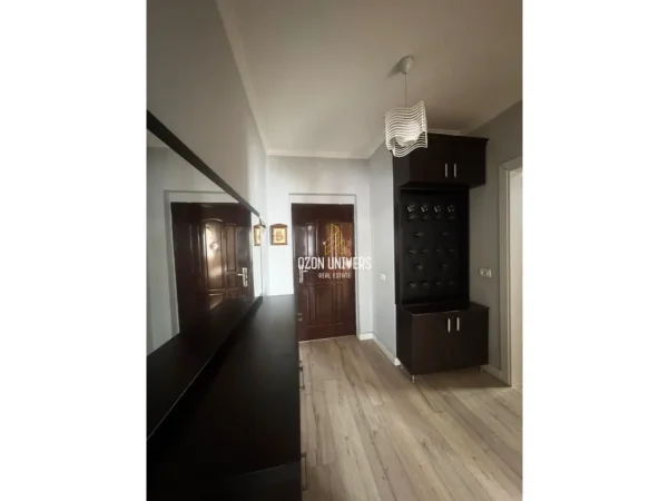 Tirane, jepet me qera apartament 1+1+Ballkon , 65 m² 450 € (Fresk)