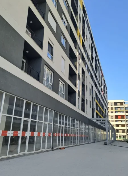 Tirane, shitet apartament 1+1+Aneks+Ballkon Kati 3, 79 m² 80.000 € (Kompleksi Univers City)