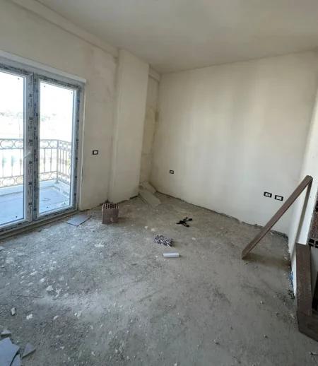 Tirane, shitet apartament 1+1 , 77 m² 122.560 € 