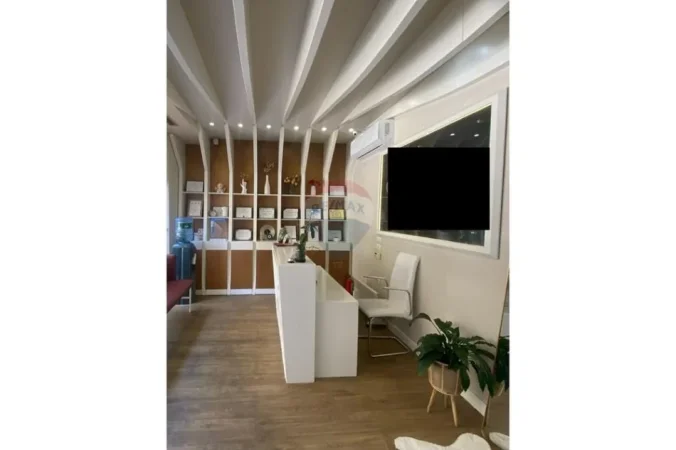 Tirane, shitet , 120 m² 420.000 € (Komuna e Parisit)