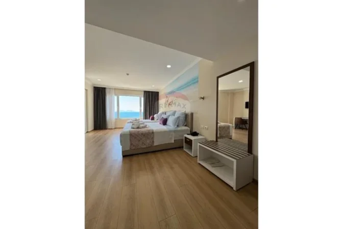 Vlore, shitet , 4.800 m² (Uji i Ftohte)