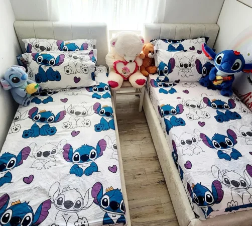 Tirane, shes Shiten 2 krevate tek.korniza dhe zgara PA DYSHEK. Jane 200 × 100. Per dyshek 190 me 90. 180 €