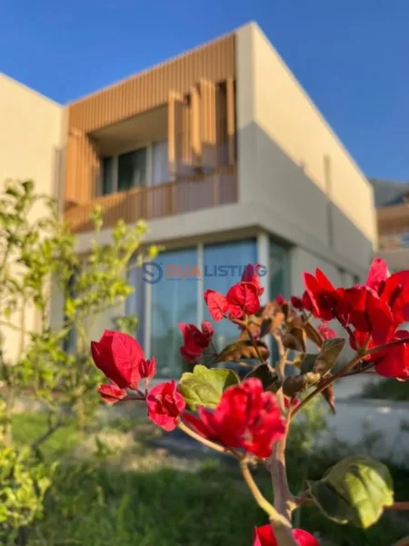 Dhermi - Palase, shitet apartament 2+1 , 120 m² 700.000 € (Dhermi)