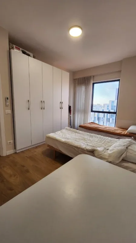 Tirane, jepet me qera apartament 2+1+Ballkon Kati 7, 104 m² 1.100 € (Myslym Shyri)