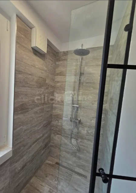 Tirane, jepet me qera apartament 1+1+Aneks+Ballkon , (Rruga e Elbasanit)
