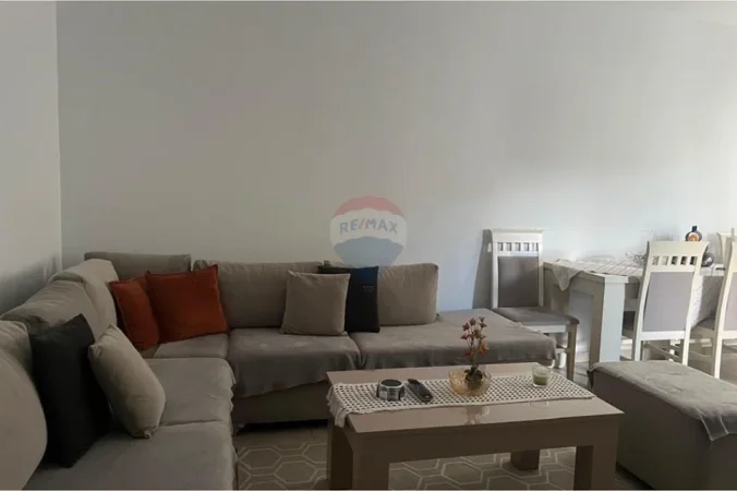 Tirane, jepet me qera apartament 1+1 Kati 7, 68 m² (Kompleksi Kontakt)