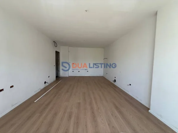 Tirane, shitet apartament 2+1 , 101 m² 135.000 € (Paskuqan)