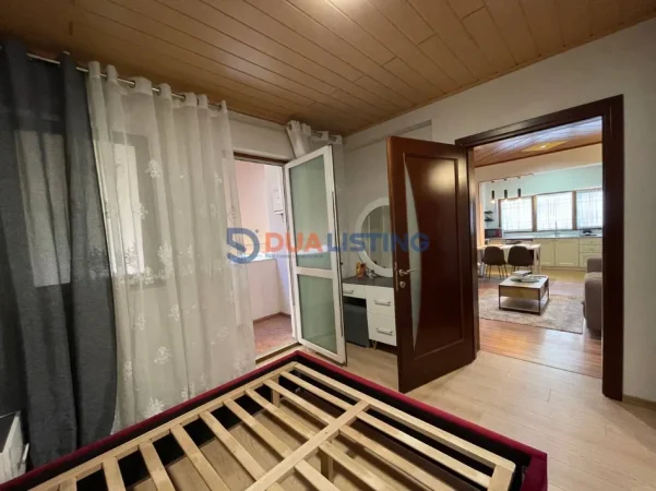 Tirane, jepet me qera apartament 1+1 , 65 m² 550 € 