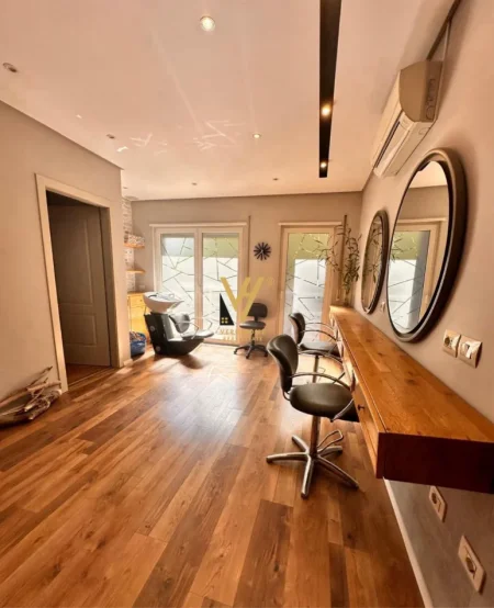 Tirane, jepet me qera ambjent biznesi Kati 1, 100 m² 1.500 € (DON BOSKO)