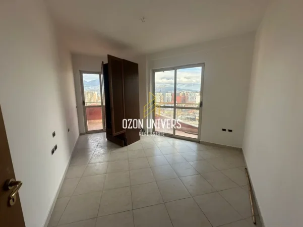 Tirane, jepet me qera apartament 3+1+Ballkon Kati 6, 135 m² 500 € (Rruga Todor Keko, Pranë Bar Oslo Tirana, Albania)