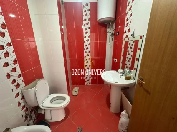 Tirane, jepet me qera apartament 3+1+Ballkon Kati 6, 135 m² 500 € (Rruga Todor Keko, Pranë Bar Oslo Tirana, Albania)