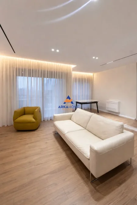Tirane, shitet apartament 1+1+Ballkon Kati 4, 78 m² 250.000 € 