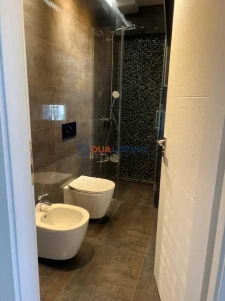 Tirane, jepet me qera apartament duplex Dublex , 210 m² 2.000 € (Kodra e Diellit)