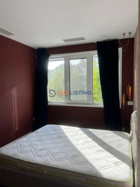 Tirane, jepet me qera apartament duplex Dublex , 210 m² 2.000 € (Kodra e Diellit)