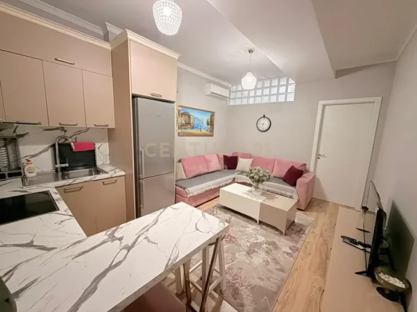 Tirane, jepet me qera apartament 1+1 Kati 4, 42 m² 400 € (Astir)