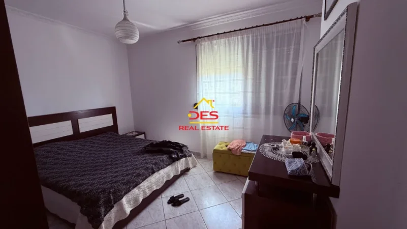 Vlore, shitet apartament 2+1+Ballkon Kati 2, 72 m² (Lungomare)