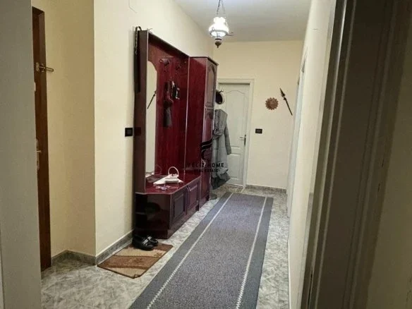 Tirane, jepet me qera apartament 2+1 Kati 5, 68 m² 600 € (RRUGA E ELBASANIT)