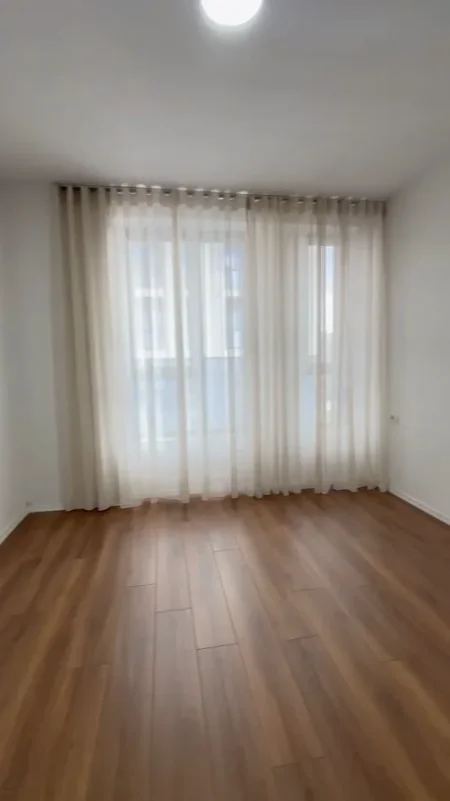 Tirane, jepet me qera apartament 2+1 , 90 m² 1.000 € (Jordan misja)