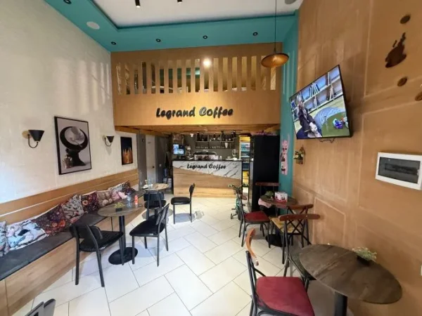 Tirane, shitet lokal Kati 0, 55 m² 99.000 € (rezidenca kodra e diellit)