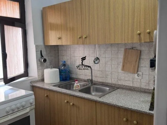 Tirane, jepet me qera apartament 1+1 Kati 3, 60 m² 380 € (21 DHJETORI)