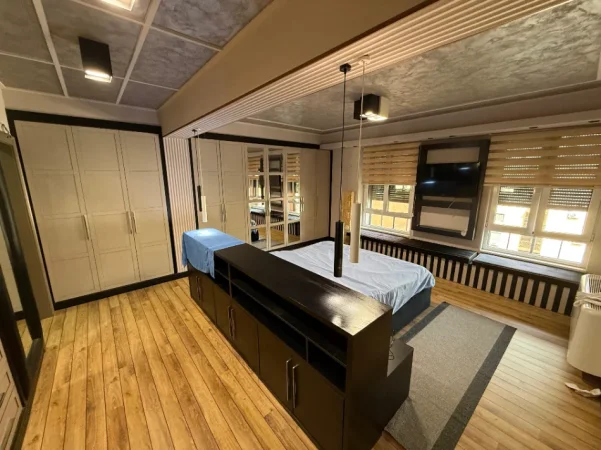 Tirane, shitet apartament 2+1 , 190 m² 665.000 € 