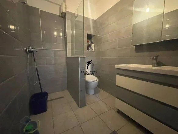 Tirane, shitet apartament 1+1 Kati 8, 66 m² 103.000 € (YZBERISHT)