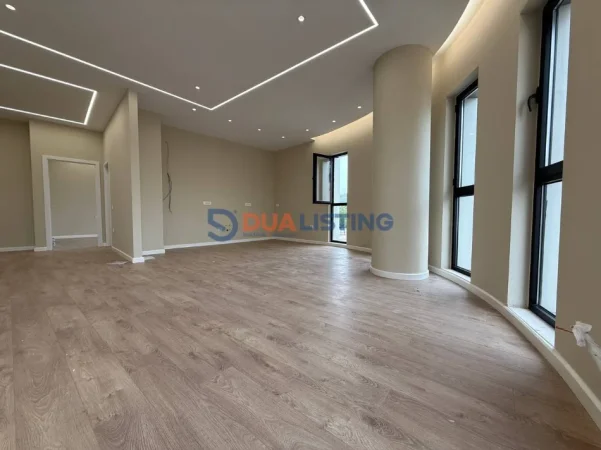 Tirane, shitet apartament 2+1 , 118 m² 