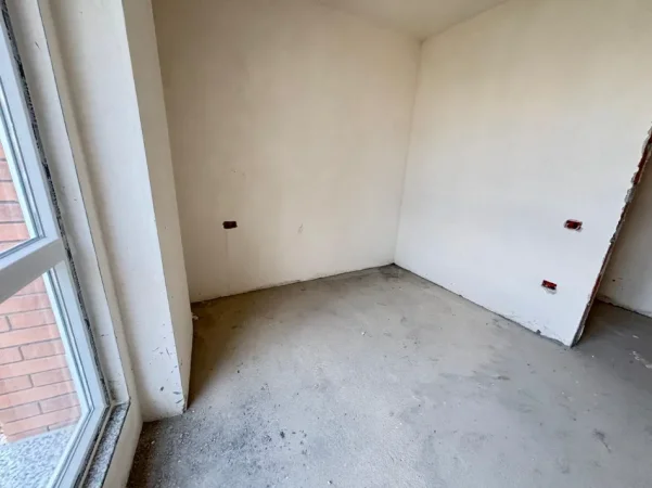 Tirane, shitet apartament 2+1+Ballkon Kati 2, 86 m² 132.525 €