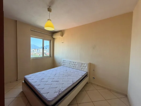 Tirane, shitet apartament 2+1 Kati 4, 99 m² 170.000 € (Selite)